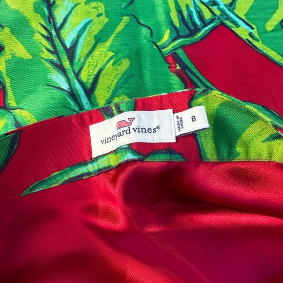 Vineyard Vines 8 banana leaf Green and Red Mini Skirt - Picture 4 of 6